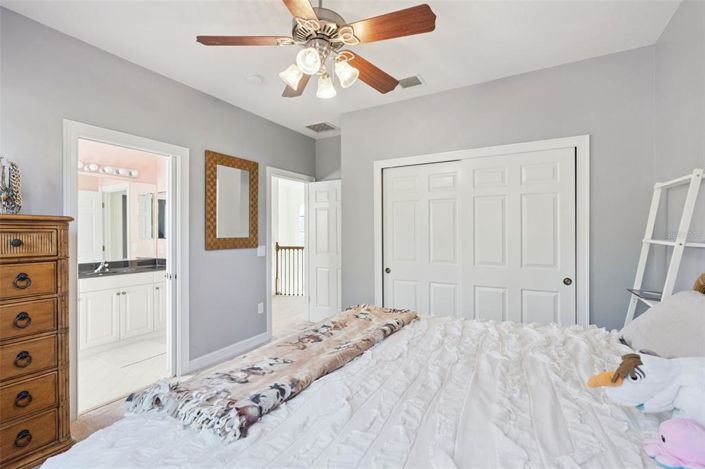 Image No.35-5 Bed House for sale