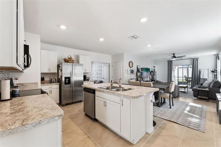 Image No.10-3 Bed House for sale