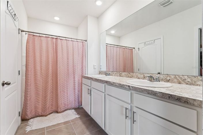 Image No.15-3 Bed House for sale