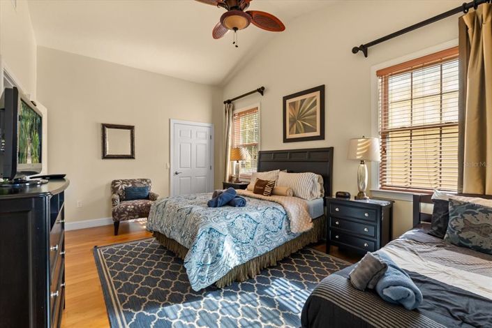 Image No.43-5 Bed House for sale