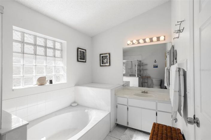 Image No.22-3 Bed House for sale