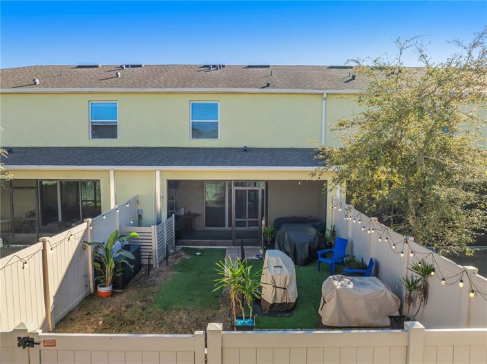 Image No.16-3 Bed Townhouse for sale