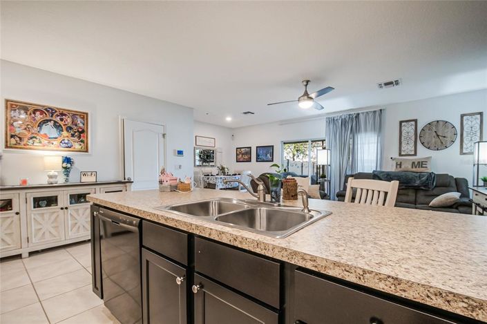 Image No.35-3 Bed Townhouse for sale