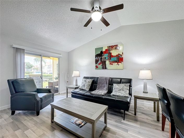 Image No.16-3 Bed Townhouse for sale