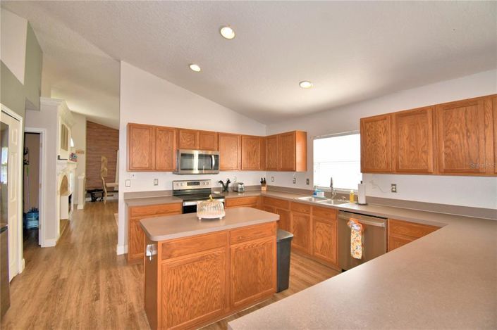 Image No.27-3 Bed House for sale