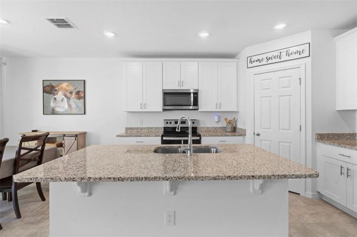 Image No.35-3 Bed House for sale