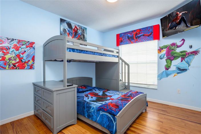 Image No.17-6 Bed House for sale