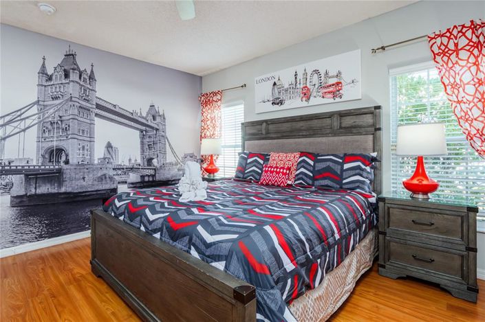 Image No.21-6 Bed House for sale