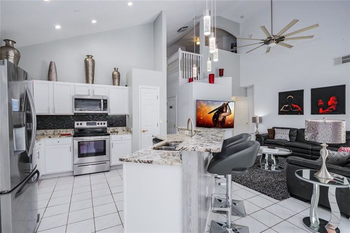 Image No.6-6 Bed House for sale