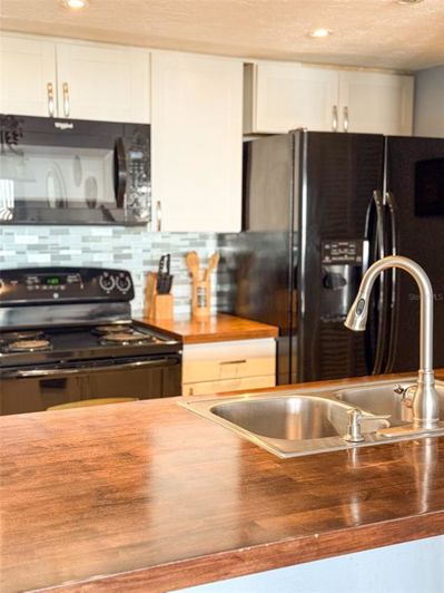 Image No.14-3 Bed Apartment for sale