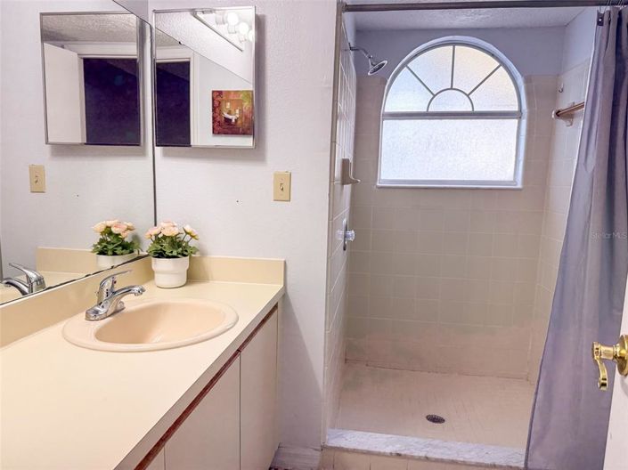 Image No.22-3 Bed Apartment for sale