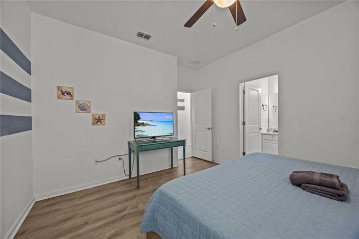 Image No.25-14 Bed House for sale