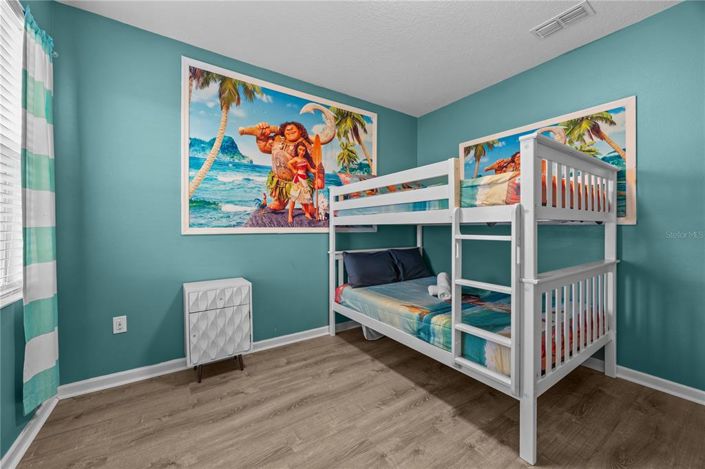 Image No.41-14 Bed House for sale