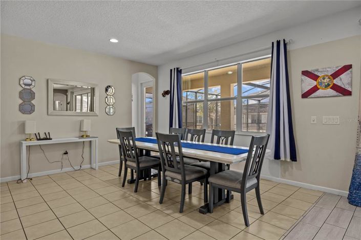 Image No.8-14 Bed House for sale