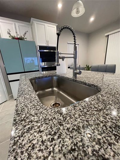 Image No.17-5 Bed House for sale