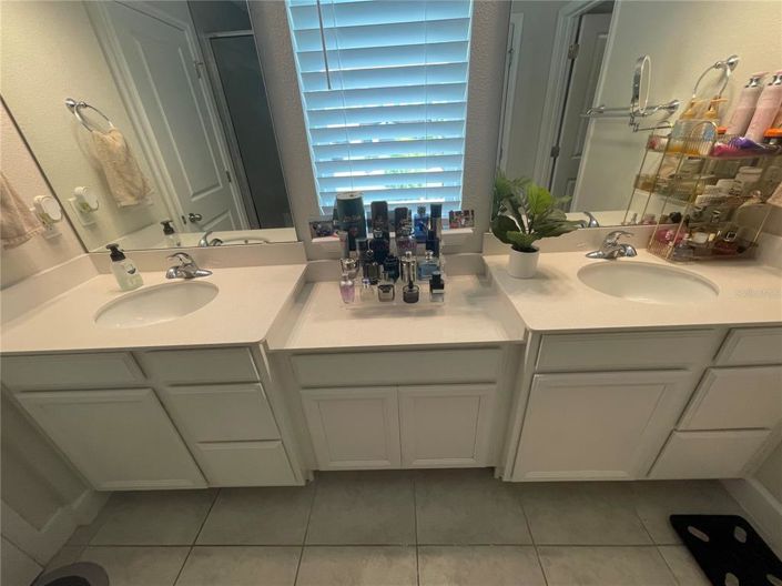 Image No.50-5 Bed House for sale