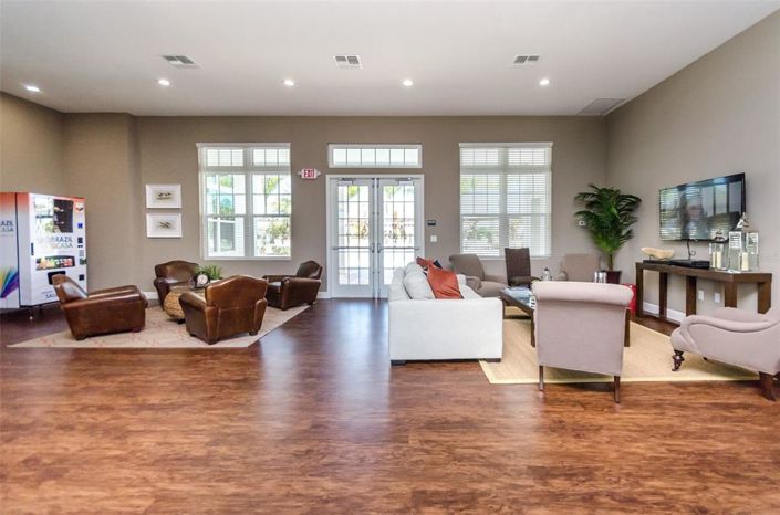 Image No.18-3 Bed Townhouse for sale