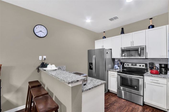 Image No.6-3 Bed Townhouse for sale