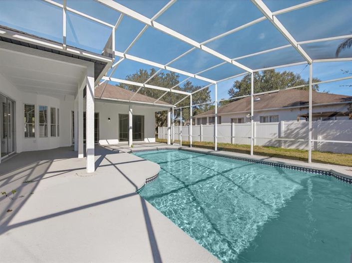 Image No.2-4 Bed House for sale