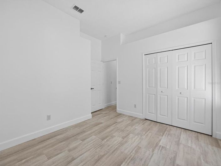 Image No.26-4 Bed House for sale