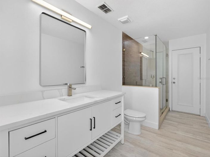 Image No.30-4 Bed House for sale