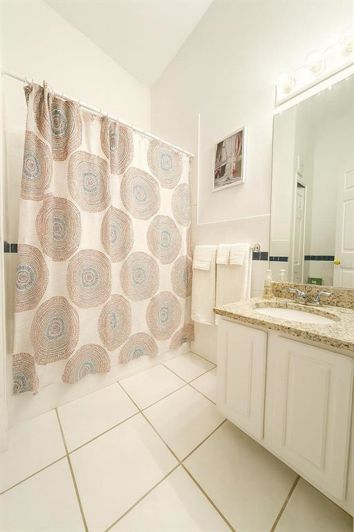 Image No.11-3 Bed Townhouse for sale