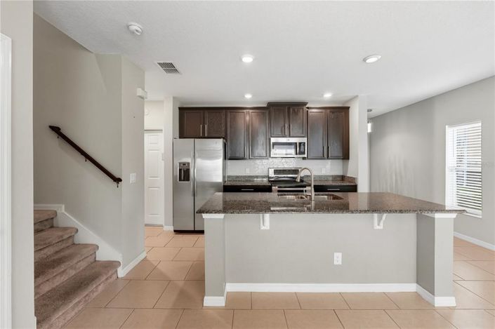 Image No.6-3 Bed Townhouse for sale