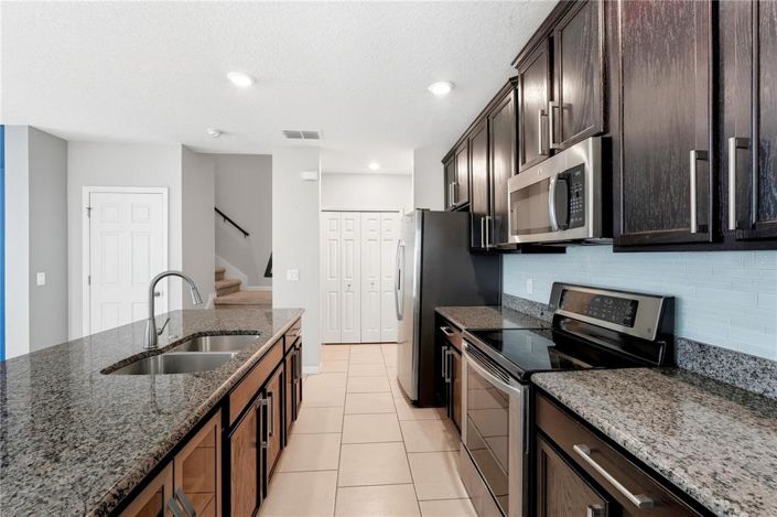 Image No.9-3 Bed Townhouse for sale