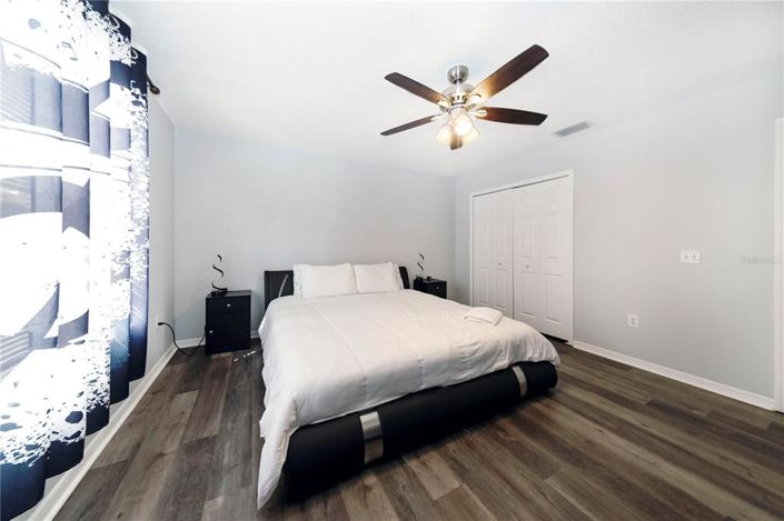 Image No.25-5 Bed House for sale