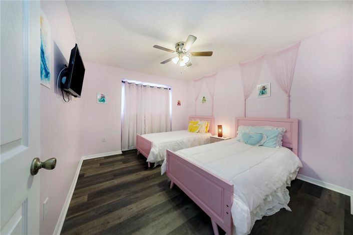 Image No.29-5 Bed House for sale