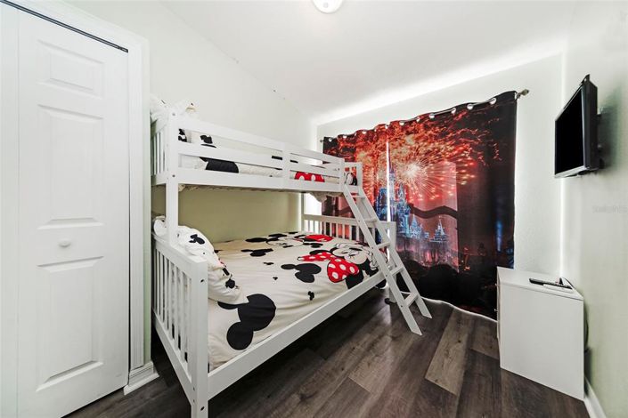 Image No.32-5 Bed House for sale