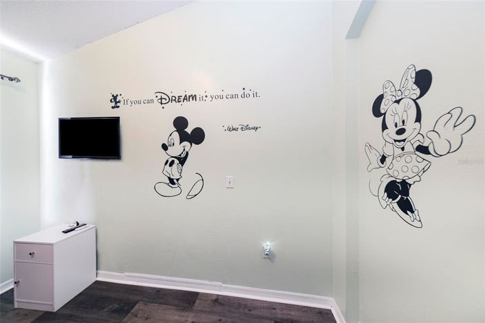 Image No.33-5 Bed House for sale