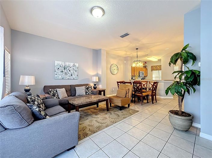 Image No.15-3 Bed Townhouse for sale