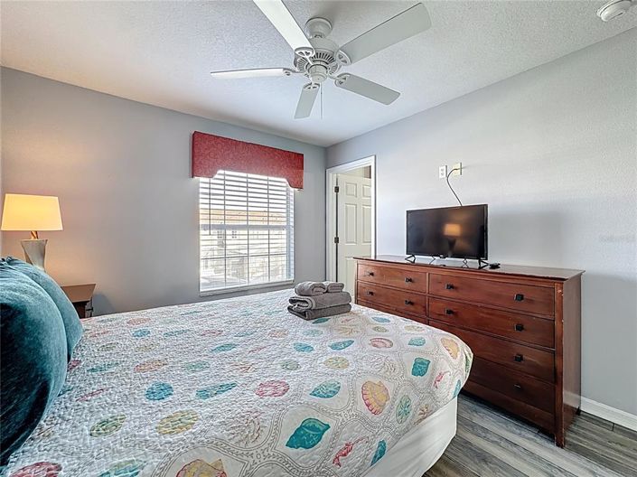 Image No.24-3 Bed Townhouse for sale