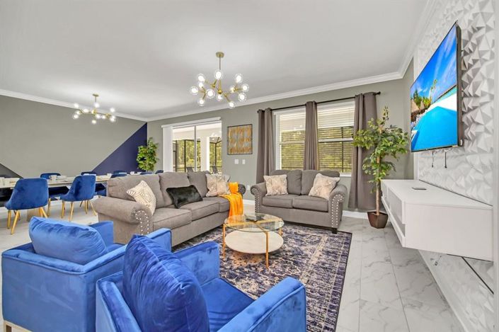 Image No.7-9 Bed House for sale