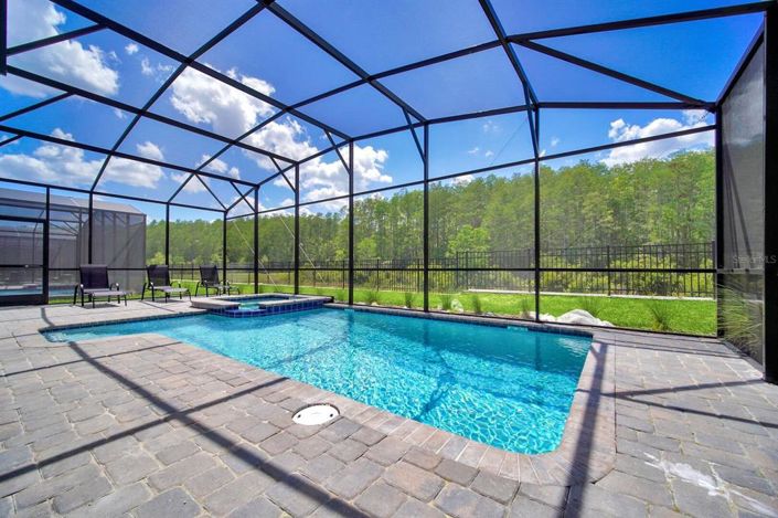 Image No.8-9 Bed House for sale