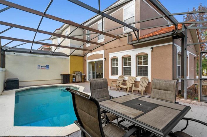 Image No.18-4 Bed Townhouse for sale