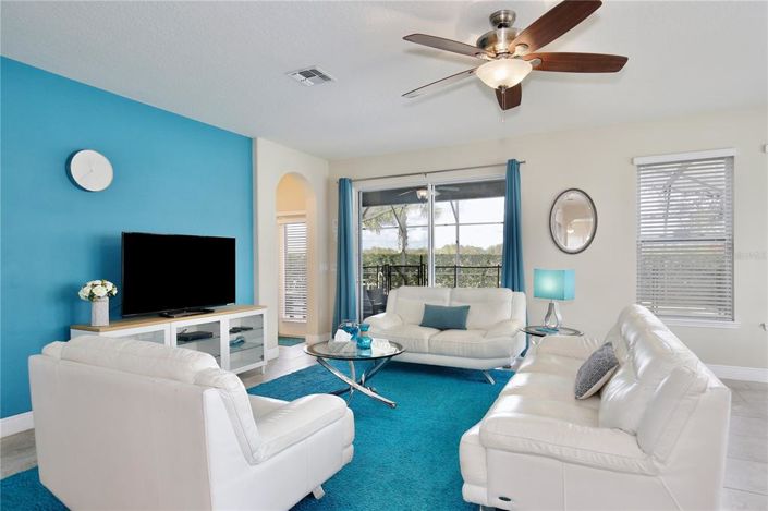 Image No.12-6 Bed House for sale