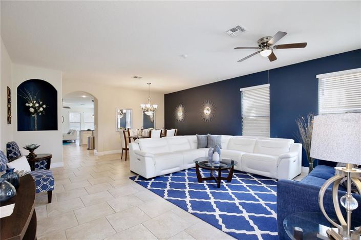 Image No.4-6 Bed House for sale