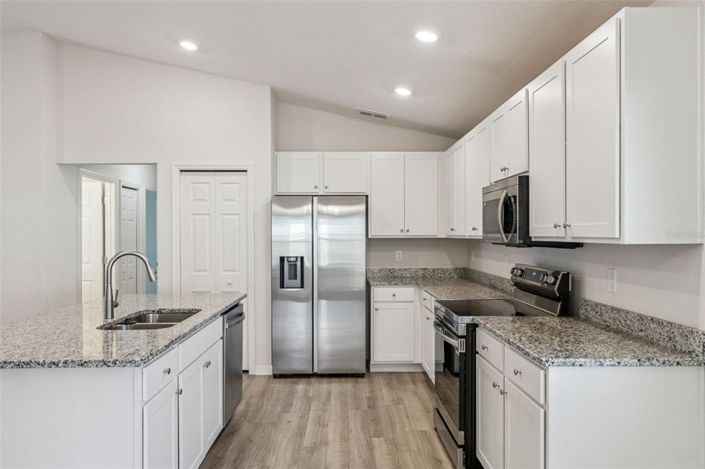 Image No.5-3 Bed House for sale