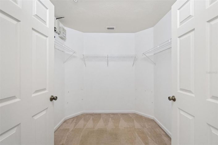 Image No.17-3 Bed Townhouse for sale