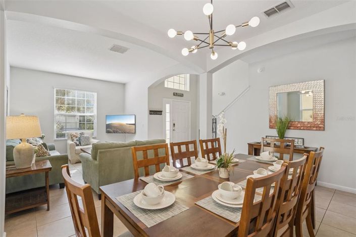 Image No.6-6 Bed House for sale