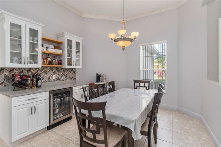 Image No.15-4 Bed House for sale