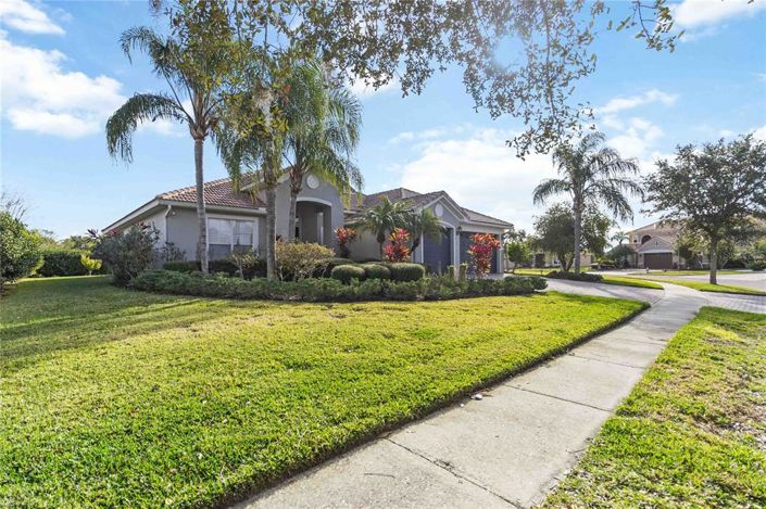 Image No.3-4 Bed House for sale