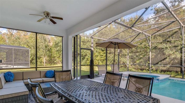 Image No.22-6 Bed House for sale