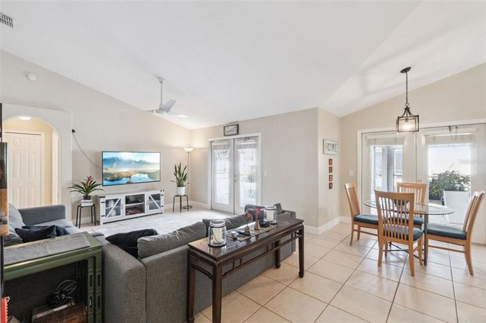 Image No.13-4 Bed House for sale