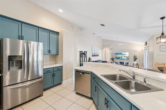 Image No.16-4 Bed House for sale