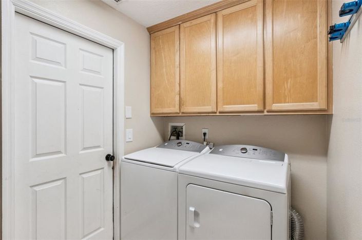 Image No.20-4 Bed House for sale