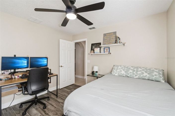 Image No.26-4 Bed House for sale