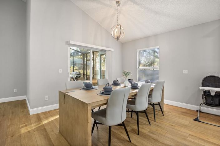 Image No.6-4 Bed House for sale